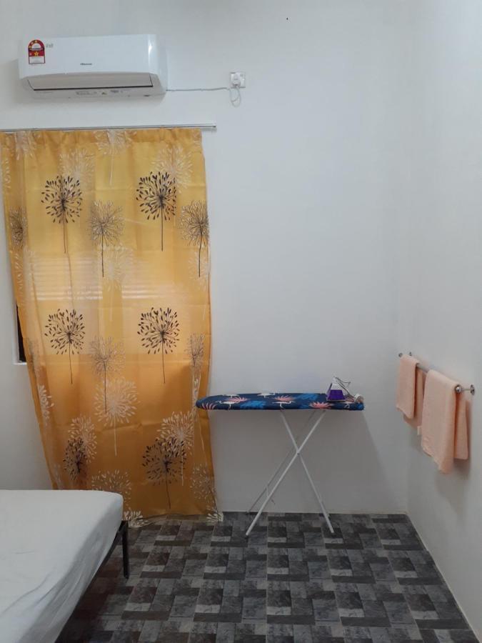 Homestay Idaman B B With 2 Room Aircond 2 Quen Bed And Not Sharing Room -Privacy กัวลาตรังกานู ภายนอก รูปภาพ