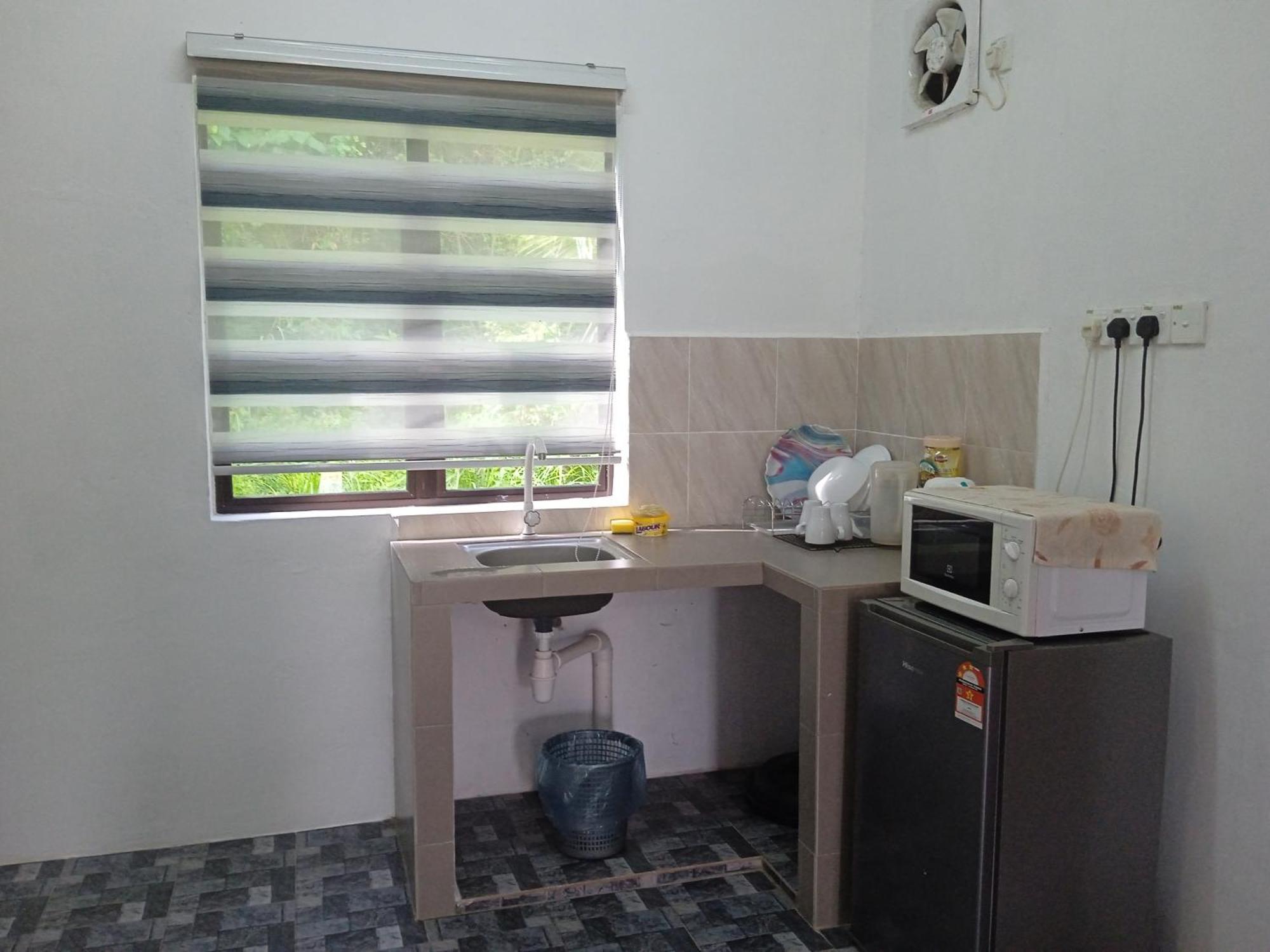 Homestay Idaman B B With 2 Room Aircond 2 Quen Bed And Not Sharing Room -Privacy กัวลาตรังกานู ภายนอก รูปภาพ