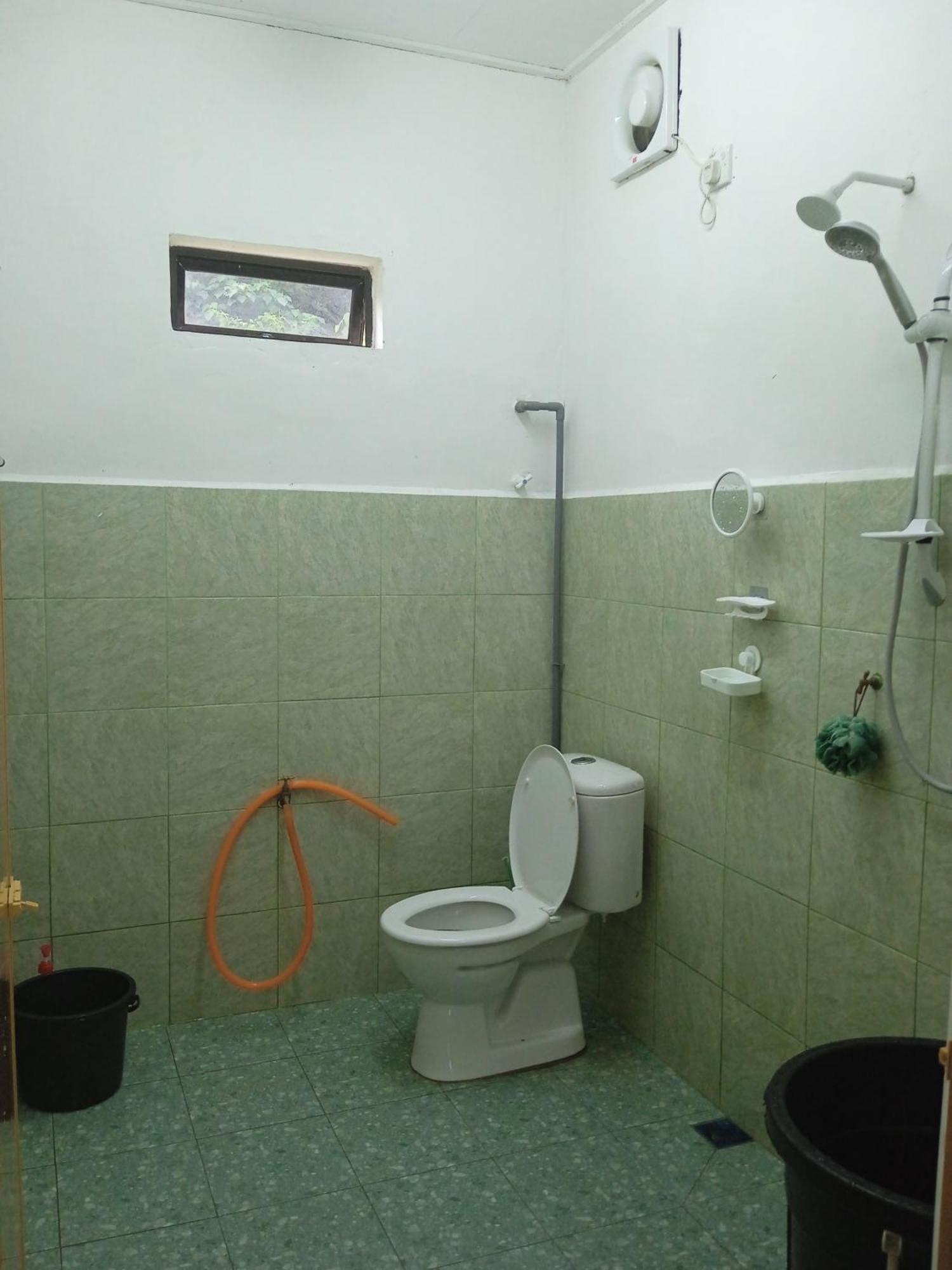 Homestay Idaman B B With 2 Room Aircond 2 Quen Bed And Not Sharing Room -Privacy กัวลาตรังกานู ภายนอก รูปภาพ
