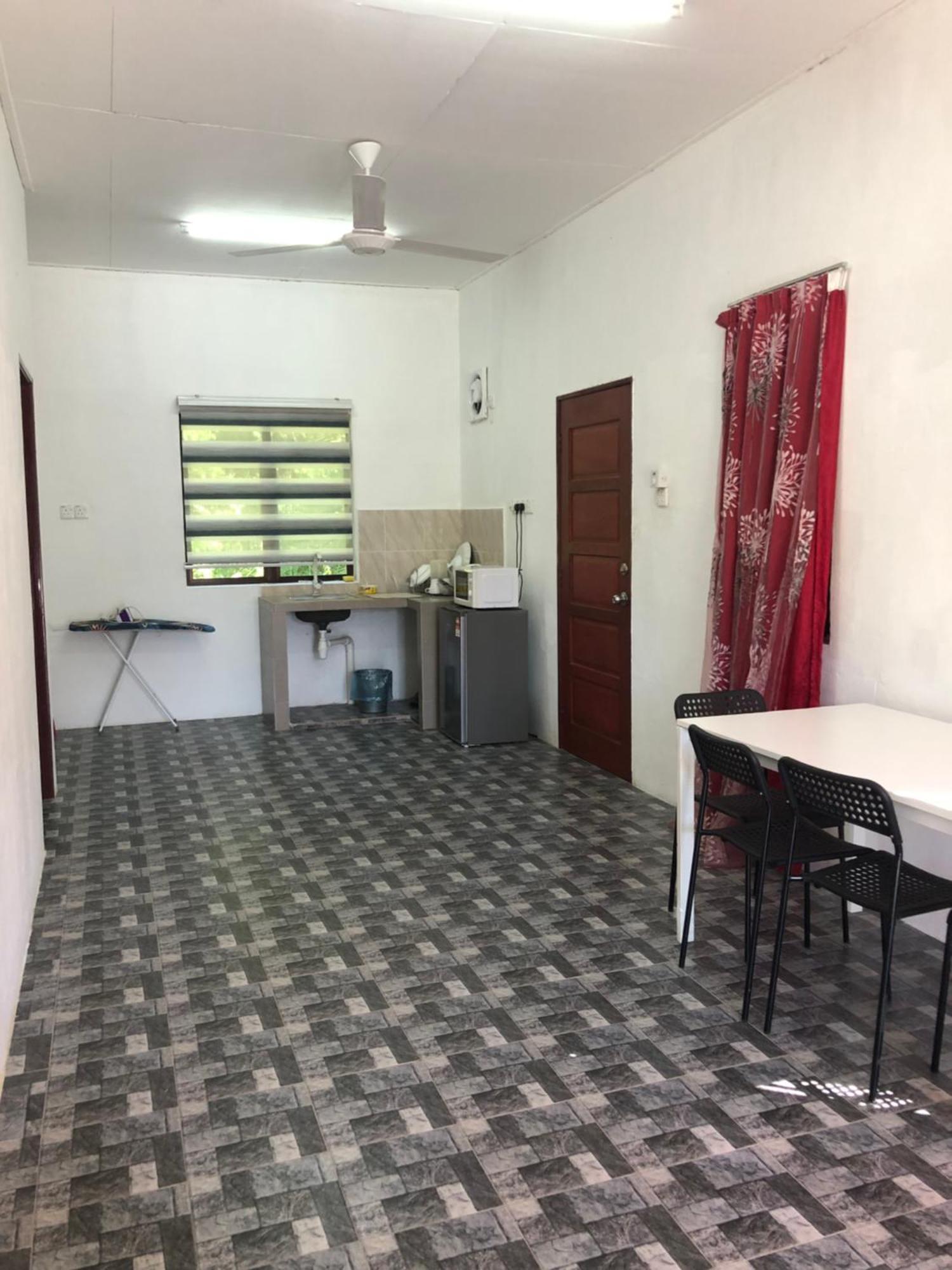 Homestay Idaman B B With 2 Room Aircond 2 Quen Bed And Not Sharing Room -Privacy กัวลาตรังกานู ภายนอก รูปภาพ