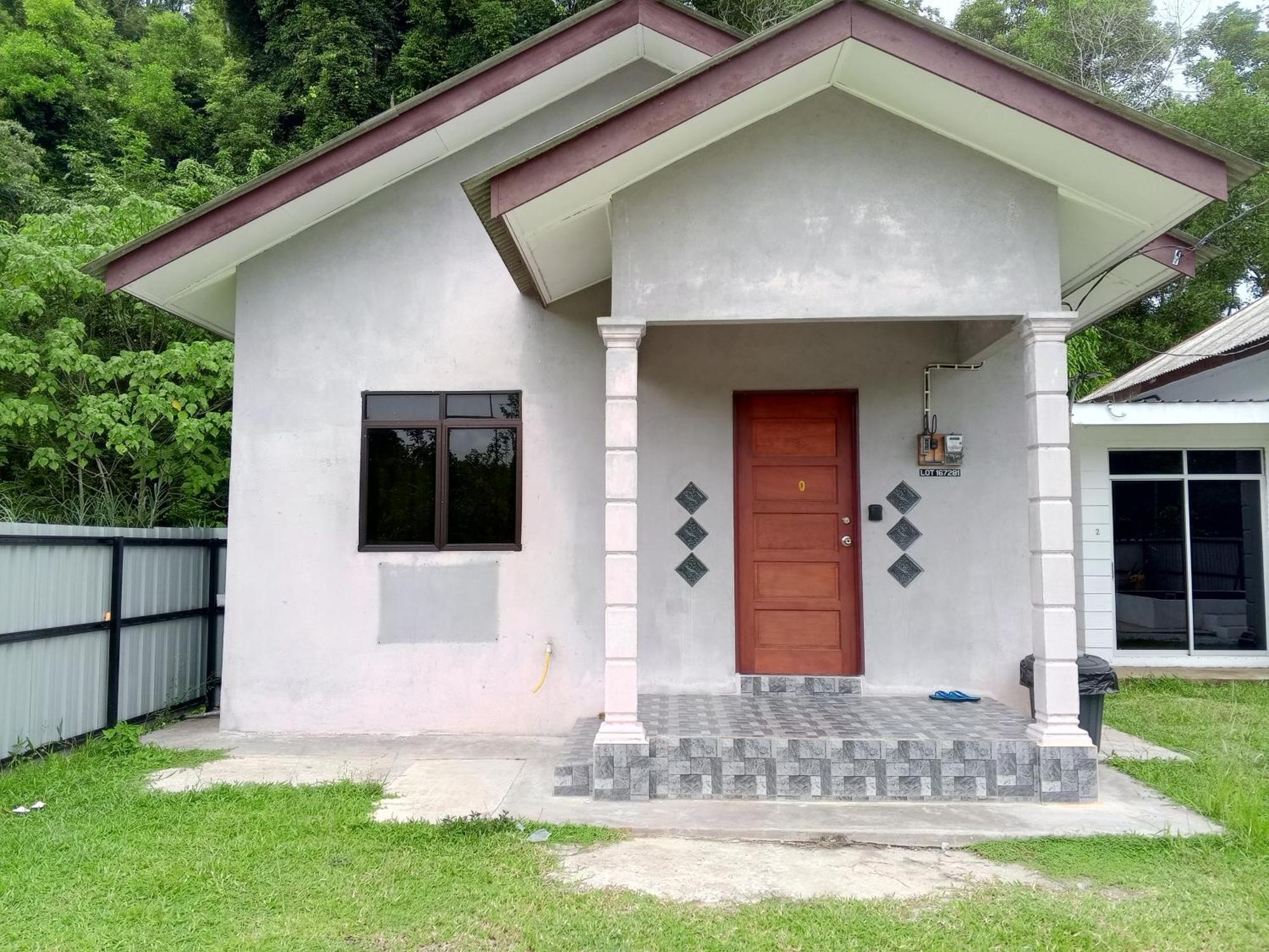 Homestay Idaman B B With 2 Room Aircond 2 Quen Bed And Not Sharing Room -Privacy กัวลาตรังกานู ภายนอก รูปภาพ