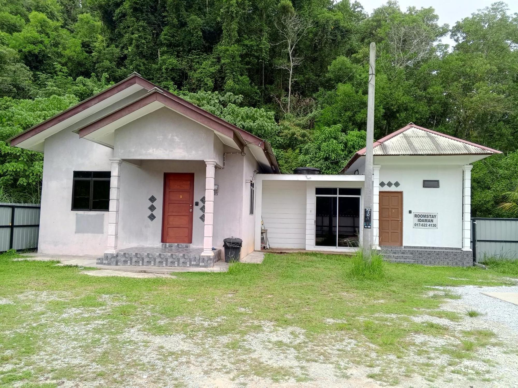 Homestay Idaman B B With 2 Room Aircond 2 Quen Bed And Not Sharing Room -Privacy กัวลาตรังกานู ภายนอก รูปภาพ